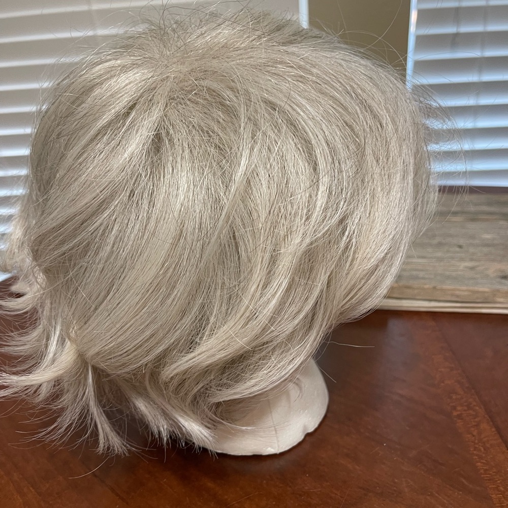 Wig Gabor Essentials Light Gray Average - image 3
